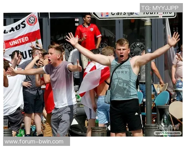 英国足球流氓与俄罗斯球迷冲突背后的文化与社会因素分析